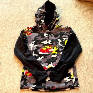 Boys NIKE Hoodie Size Large Black/Gray/White/Red/Lime Green Camo Print